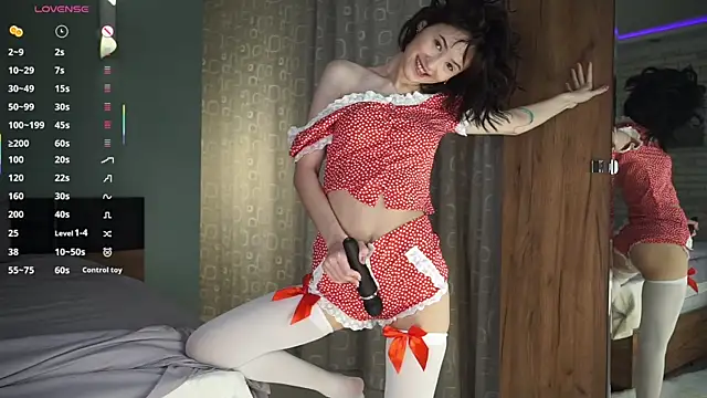 Chee cha online show from 04/12/26, 11:08