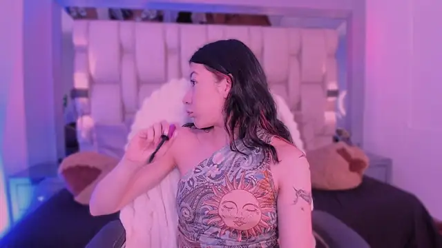 ElaRabbit online show from 04/03/26, 12:11