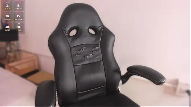 Snapshot of ElaRabbit chatting on 02/01/26, 12:03 ElaRabbit online show from 02/01/26, 12:03