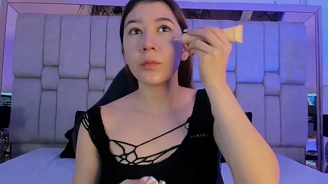 ElaRabbit online show from 03/08/26, 12:19