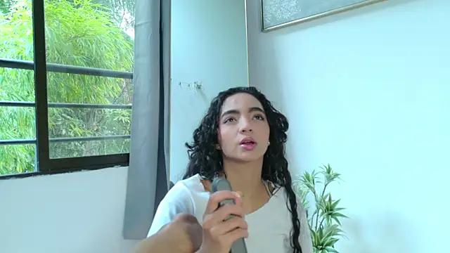 adelineevs online show from 01/11/26, 09:22