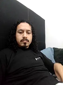 CarlosGM77 online show from 04/20/26, 03:02