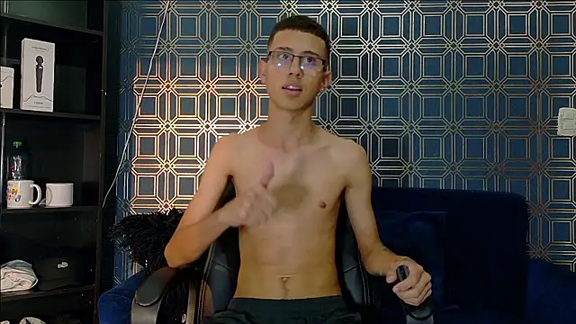 Snapshot of asher_lux chatting on 02/10/26, 08:52 asher lux online show from 02/10/26, 08:52