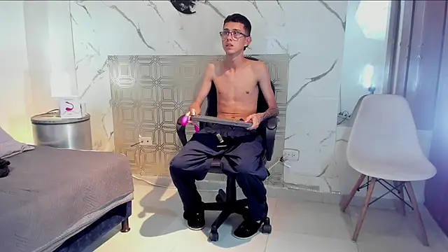 asher lux online show from 03/20/26, 07:37