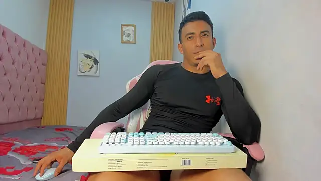 Snapshot of axelsavage042 chatting on 01/05/26, 08:12 axelsavage042 online show from 01/05/26, 08:12