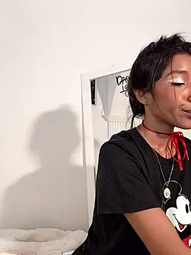 DAMMLEYLA online show from 01/17/26, 05:44