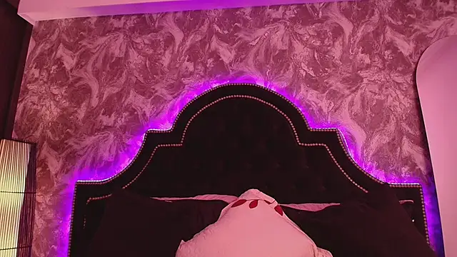 Chloe Connor online show from 03/07/26, 11:27