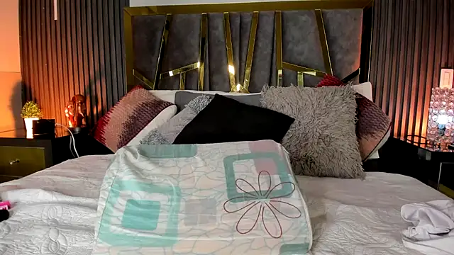 Chloe Connor online show from 04/05/26, 03:19