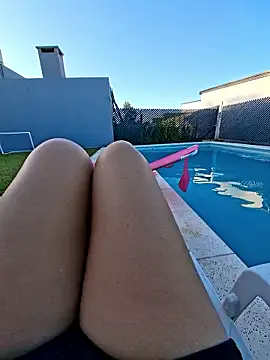 Snapshot of angielove1905 chatting on 01/07/26, 10:04 angielove1905 online show from 01/07/26, 10:04