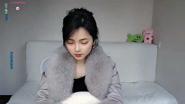 -J-o-y- online show from 01/07/26, 01:43