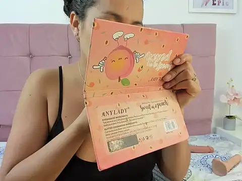 MiaKleinX online show from 03/02/26, 08:49