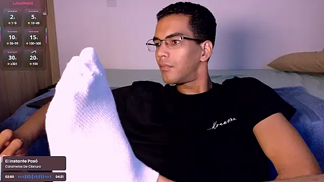 Pikashu7u7 online show from 01/11/26, 06:42