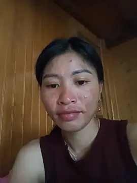 Snapshot of Hiniyk2 chatting on 06/14/26, 04:35 Hiniyk2 online show from 06/14/26, 04:35