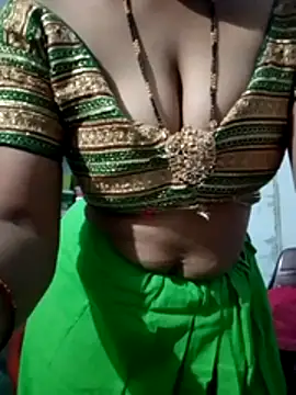 Snapshot of ramya_sri chatting on 02/15/26, 07:51 ramya sri online show from 02/15/26, 07:51