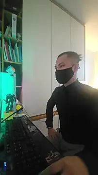 Snapshot of OnlyHand9x chatting on 02/04/26, 05:46 OnlyHand9x online show from 02/04/26, 05:46