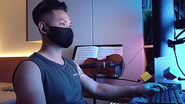 OnlyHand9x online show from 05/05/26, 04:10