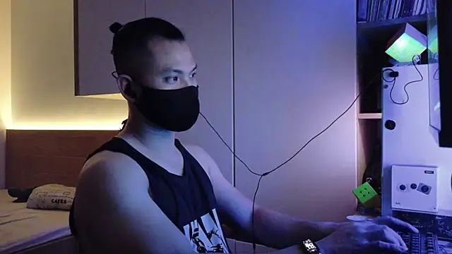 OnlyHand9x online show from 04/19/26, 06:10