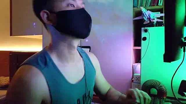 Snapshot of OnlyHand9x chatting on 06/24/26, 05:00 OnlyHand9x online show from 06/24/26, 05:00