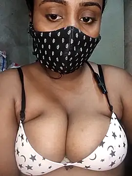 Hotty Nishaa online show from 04/03/26, 11:11