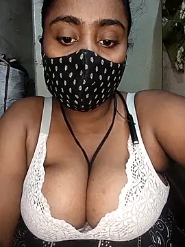 Hotty Nishaa online show from 03/16/26, 09:39