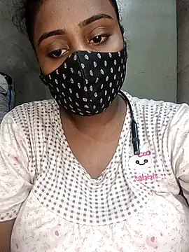 Hotty Nishaa online show from 04/04/26, 08:37