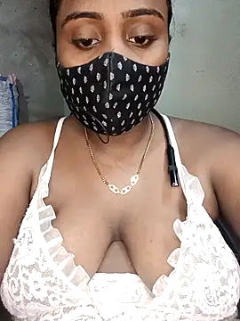 Hotty Nishaa online show from 04/02/26, 12:56