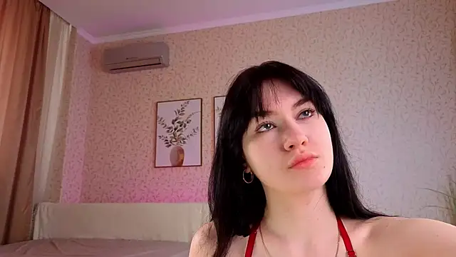 AveloriaLove online show from 02/05/26, 09:38