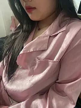 Snapshot of Linh_DuongSexy chatting on 02/27/26, 02:45 Linh DuongSexy online show from 02/27/26, 02:45