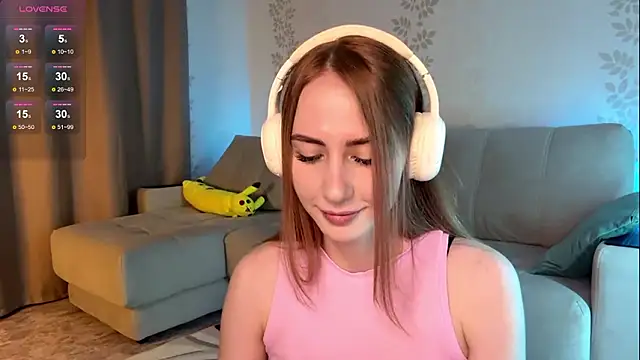 Snapshot of BlondeBun chatting on 02/24/26, 04:30 BlondeBun online show from 02/24/26, 04:30