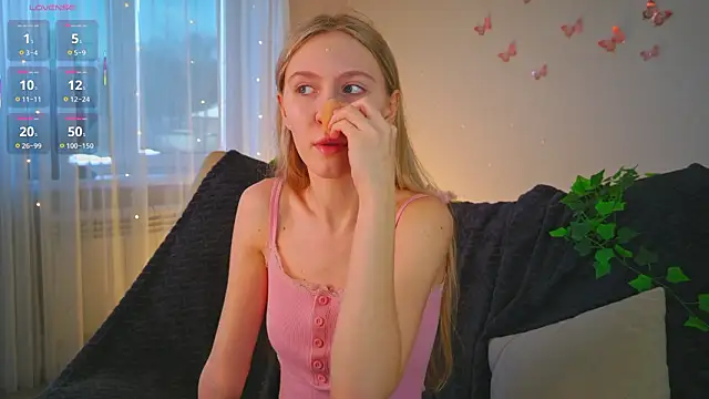 Snapshot of SirenThalassa chatting on 02/04/26, 07:36 SirenThalassa online show from 02/04/26, 07:36