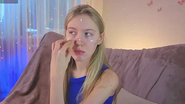 Snapshot of SirenThalassa chatting on 02/15/26, 07:31 SirenThalassa online show from 02/15/26, 07:31