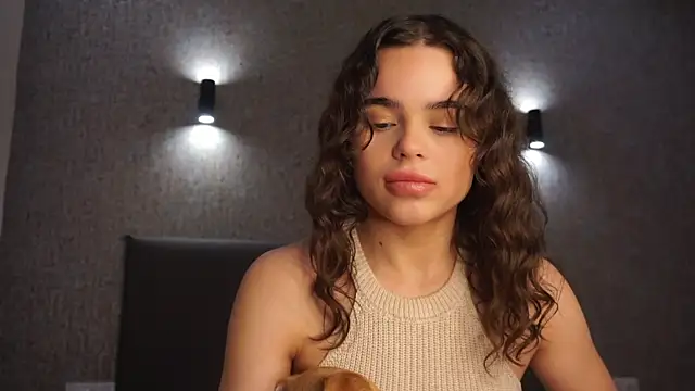 Snapshot of linclars chatting on 02/10/26, 01:43 linclars online show from 02/10/26, 01:43