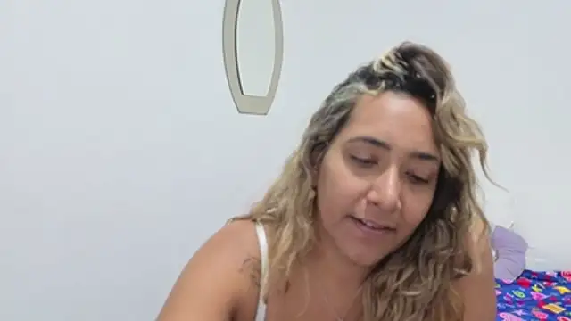 Snapshot of IsabelaAcosta chatting on 05/30/26, 08:14 IsabelaAcosta online show from 05/30/26, 08:14