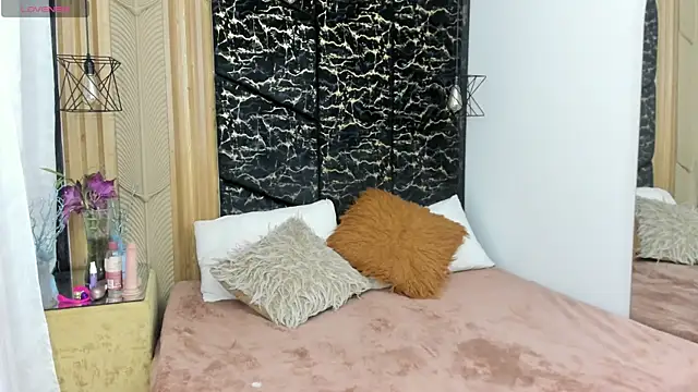 AlahiaEvansz online show from 04/10/26, 12:45