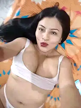 Laura-2026 online show from 01/08/26, 05:24