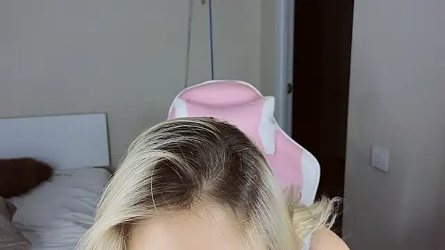 jasmilee online show from 03/31/26, 07:27