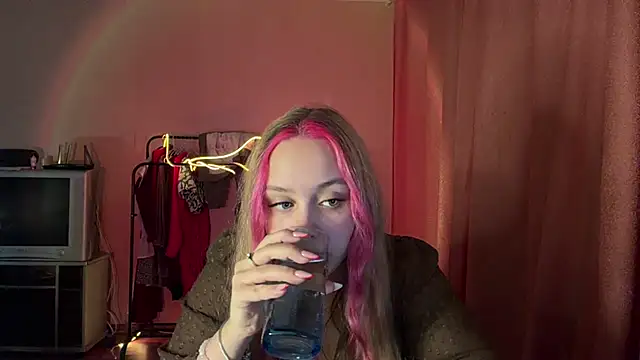 Snapshot of ZoraDearmon chatting on 02/06/26, 09:11 ZoraDearmon online show from 02/06/26, 09:11