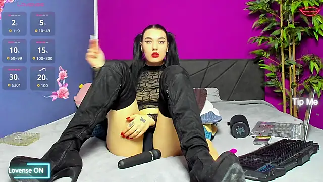 leeahnoirr online show from 01/13/26, 07:18