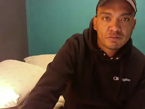 latinomoreno95 online show from 01/09/26, 05:31