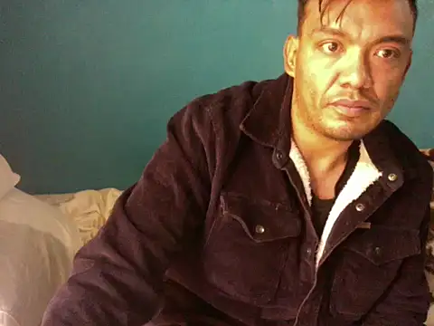 latinomoreno95 online show from 01/13/26, 09:19