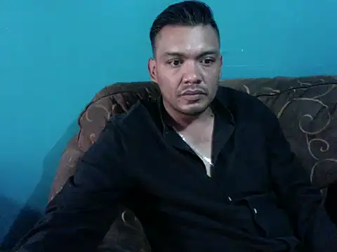 latinomoreno95 online show from 02/09/26, 10:52