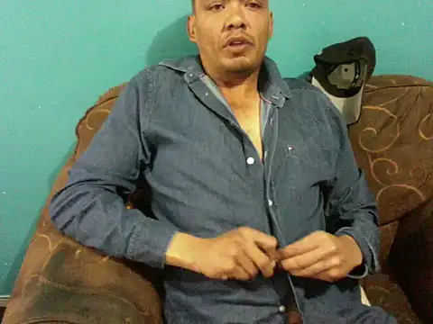 latinomoreno95 online show from 02/06/26, 05:20