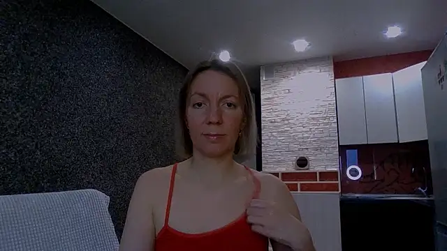 Amanda Luxe online show from 02/07/26, 03:14