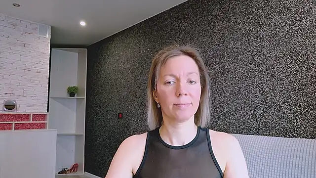 Amanda Luxe online show from 03/14/26, 03:12