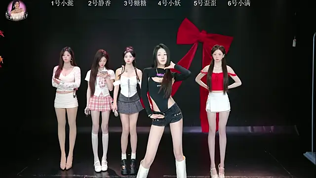 Shiny-girl7788 online show from 03/19/26, 10:37