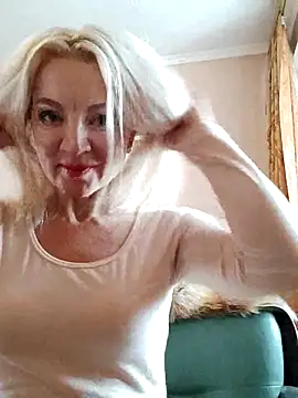 Snapshot of MiraStar984 chatting on 02/09/26, 11:41 MiraStar984 online show from 02/09/26, 11:41