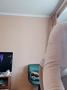 Snapshot of MiraStar984 chatting on 02/11/26, 01:22 MiraStar984 online show from 02/11/26, 01:22