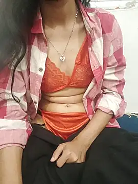 Snapshot of tamanna0tinni chatting on 02/23/26, 05:02 tamanna0tinni online show from 02/23/26, 05:02