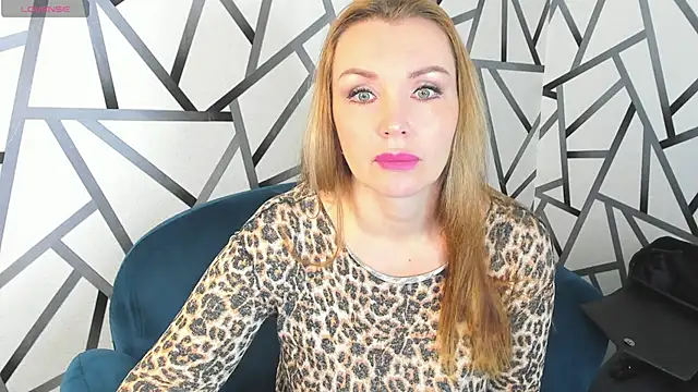 Snapshot of Marie_Hayes chatting on 01/11/26, 01:01 Marie Hayes online show from 01/11/26, 01:01