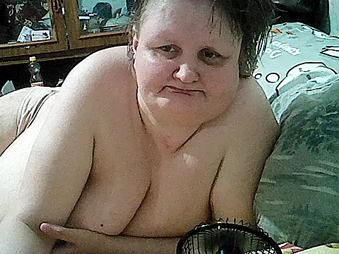 nataly4560 online show from 04/19/26, 09:50